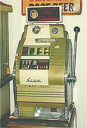 Sega MAD Slot Machine, MAD MONEY, Gold Color