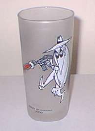 Australian Tumbler, Spy vs Spy, View #2